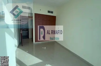 عمارة بالكامل - استوديو - 8 حمامات للبيع في الراشدية - عجمان