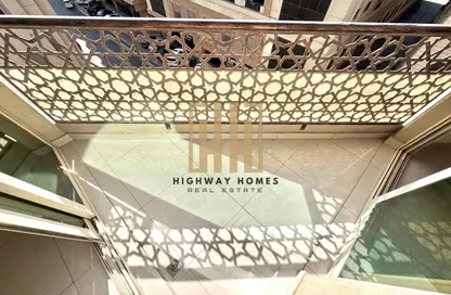 شقة - 2 غرف نوم - 2 حمامات للايجار في بناية مويليح 3 - مويلح - الشارقة