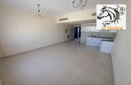 Apartment - Studio - 1 Bathroom for rent in Crown Palace Hotel - Al Rashidiya 1 - Al Rashidiya - Ajman