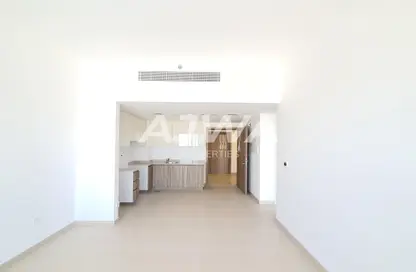Empty Room image for: Apartment - 1 Bedroom - 1 Bathroom for sale in UNA Apartments - Town Square - Dubai, Image 1