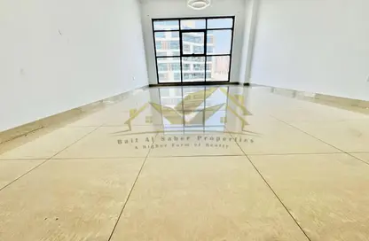 Apartment - 2 Bedrooms - 3 Bathrooms for rent in Jumeirah Garden City - Al Satwa - Dubai