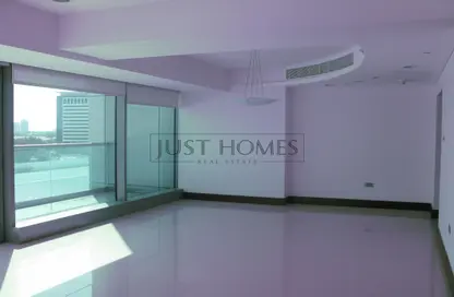 Apartment - 4 Bedrooms - 5 Bathrooms for rent in Jumeirah Living - World Trade Centre Residence - World Trade Center - Dubai