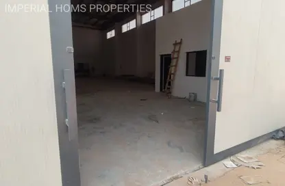 Warehouse - Studio - 1 Bathroom for rent in Umm Al Thuoob - Umm Al Quwain