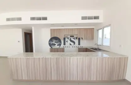 Townhouse - 3 Bedrooms - 4 Bathrooms for rent in Arabella Townhouses 2 - Arabella Townhouses - Mudon - Dubai