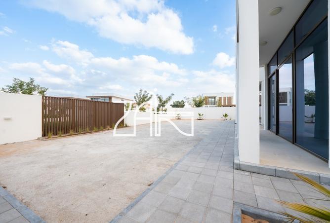 16102618 - Property Image 2