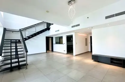 Apartment - 3 Bedrooms - 4 Bathrooms for rent in Jumeirah Heights - Jumeirah Islands - Dubai