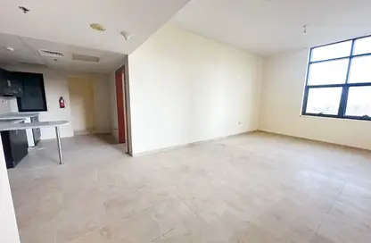 Apartment - 1 Bedroom - 2 Bathrooms for rent in Silicon Gates 1 - Silicon Gates - Dubai Silicon Oasis - Dubai