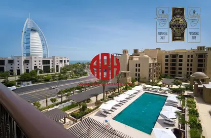 Apartment - 4 Bedrooms - 4 Bathrooms for sale in Lamtara 1 - Madinat Jumeirah Living - Umm Suqeim - Dubai