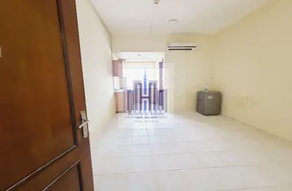 Apartment - Studio - 1 Bathroom for rent in Fire Station Road - Muwaileh - Sharjah