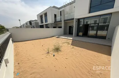 تاون هاوس - 3 غرف نوم - 5 حمامات للبيع في مروج الفرجان شرق - الفرجان - دبي