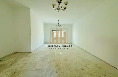 Apartment - 3 Bedrooms - 3 Bathrooms for rent in Al Taawun Street - Al Taawun - Sharjah