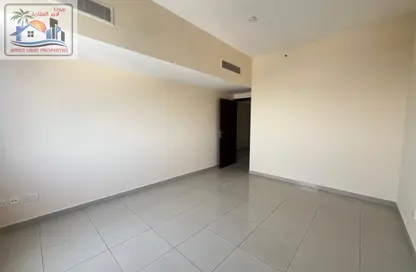 Apartment - 2 Bedrooms - 2 Bathrooms for rent in Al Khan Corniche - Al Khan - Sharjah