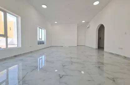 مجمعات للإيجار - استوديو - 1 حمام للايجار في الرفاع - اليحر - العين