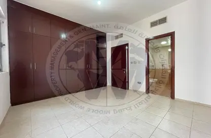 Apartment - 3 Bedrooms - 4 Bathrooms for rent in Al Neem Tower - Khalifa Street - Abu Dhabi