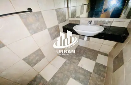 Apartment - 2 Bedrooms - 2 Bathrooms for rent in Al Kaloti Tower - Al Majaz 2 - Al Majaz - Sharjah