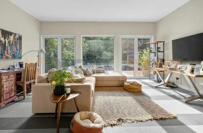 فيلا - 5 غرف نوم - 6 حمامات للبيع في الساحل - المرابع العربية - دبي