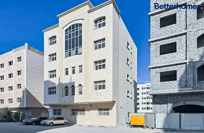 عمارة بالكامل - 8 غرف نوم - 8 حمامات للبيع في بناية البطينة 9 - البطينة - الشارقة