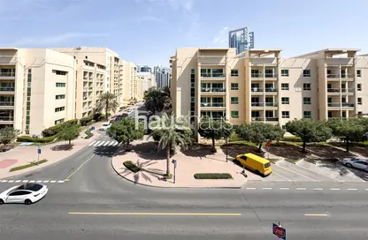 Apartment - 1 Bedroom - 2 Bathrooms for sale in Travo Tower A - Travo - The Views - Dubai