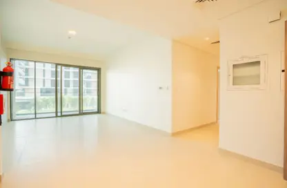 Apartment - 2 Bedrooms - 2 Bathrooms for sale in Seagate Building 3 - Seagate - Mina Rashid - Dubai