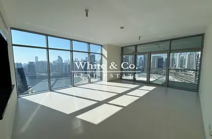Empty Room image for: Apartment - 2 Bedrooms - 4 Bathrooms for rent in Windsor Manor - Business Bay - Dubai, Image 1
