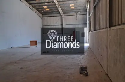 Warehouse - Studio - 1 Bathroom for rent in Al Jaddaf - Dubai