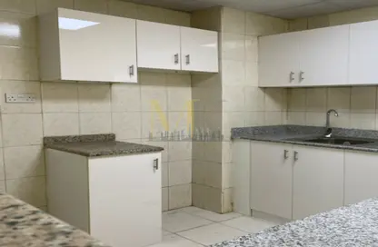 شقة - غرفة نوم - 2 حمامات للبيع في L09 مبنى - طراز يوناني - المدينة الدولية - دبي