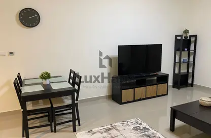 شقة - غرفة نوم - 2 حمامات للبيع في ماي رزدنس - قرية الجميرا سركل - دبي