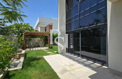 Villa - 4 Bedrooms - 6 Bathrooms for rent in West Yas - Yas Island - Abu Dhabi