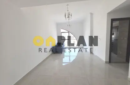 شقة - غرفة نوم - 2 حمامات للايجار في روكان جي 22 - قرية الجميرا سركل - دبي