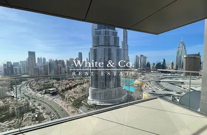 Outdoor Building image for: Apartment - 3 Bedrooms - 4 Bathrooms for rent in Boulevard Point - Downtown Dubai - Dubai, Image 1