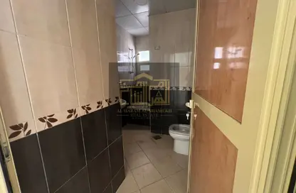 Office Space - Studio - 2 Bathrooms for rent in Khalifa Street - Central District - Al Ain