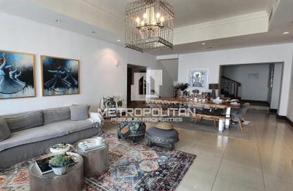 Apartment - 3 Bedrooms - 5 Bathrooms for sale in Golden Mile 2 - Golden Mile - Palm Jumeirah - Dubai