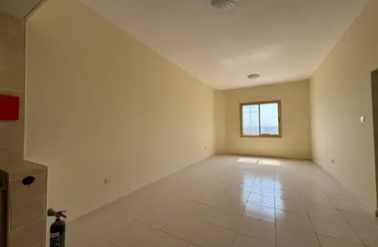 Apartment - 2 Bedrooms - 2 Bathrooms for rent in Building 11 - Yasmin Village - Ras Al Khaimah
