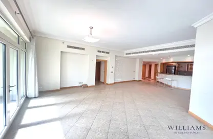 Apartment - 3 Bedrooms - 2 Bathrooms for rent in Al Das - Shoreline Apartments - Palm Jumeirah - Dubai
