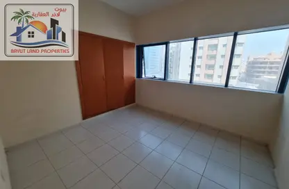 Apartment - 2 Bedrooms - 2 Bathrooms for rent in Rolla Square - Rolla Area - Sharjah