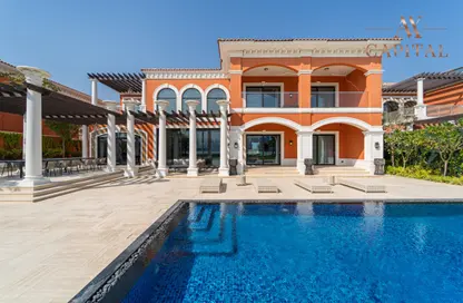 Pool image for: Villa - 7 Bedrooms for sale in XXII Carat - Palm Jumeirah - Dubai, Image 1