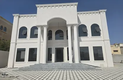 Villa - 5 Bedrooms - 7 Bathrooms for rent in Al Bateen - Abu Dhabi