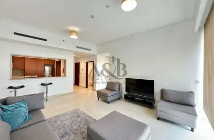 Apartment - 1 Bedroom - 2 Bathrooms for rent in Vida Residence 1 - Vida Residence - The Hills - Dubai
