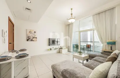 شقة - غرفة نوم - 1 حمام للايجار في برج سكالا - الخليج التجاري - دبي