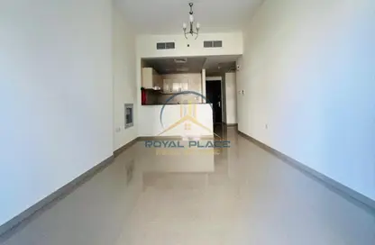 شقة - غرفة نوم - 2 حمامات للايجار في برج يونى استايت الرياضية - مدينة دبي الرياضية - دبي
