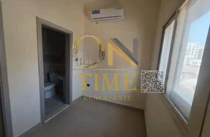 Apartment - 2 Bedrooms - 3 Bathrooms for rent in Al Rashidiya Towers - Al Rashidiya - Ajman Downtown - Ajman