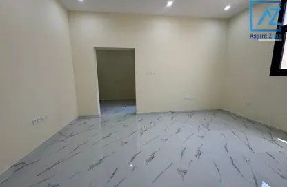 Apartment - Studio - 1 Bathroom for rent in Baniyas West - Baniyas - Abu Dhabi