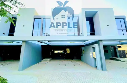 Townhouse - 2 Bedrooms - 4 Bathrooms for rent in Robinia - Masaar - Tilal City - Sharjah
