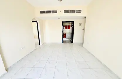 Apartment - 2 Bedrooms - 2 Bathrooms for rent in Muwaileh 29 Building - Muwaileh - Sharjah