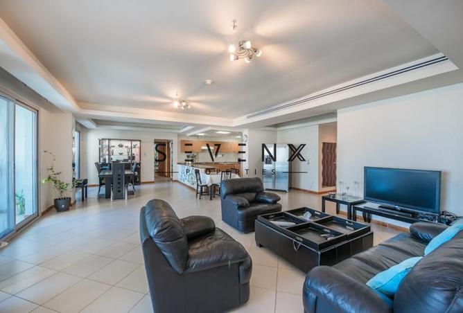 14858300 - Property Image 2
