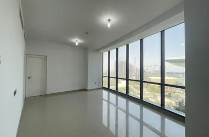 شقة - 2 غرف نوم - 3 حمامات للايجار في 2 برج الاتحاد - أبراج الاتحاد - شارع الكورنيش - أبوظبي
