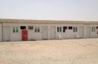 سكن عمال - استوديو - 8 حمامات للبيع في آلصجعه - الشارقة