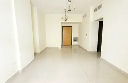 Apartment - 2 Bedrooms - 2 Bathrooms for rent in Muwaileh 29 Building - Muwaileh - Sharjah