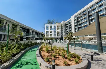 Apartment - 3 Bedrooms - 3 Bathrooms for sale in The Gate - Masdar City - Abu Dhabi