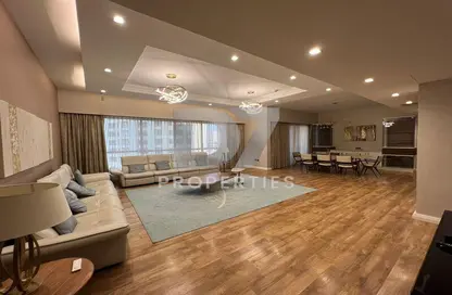 Apartment - 4 Bedrooms - 5 Bathrooms for rent in Rimal 3 - Rimal - Jumeirah Beach Residence - Dubai